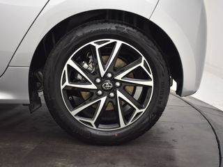 Voertuigafbeelding 9