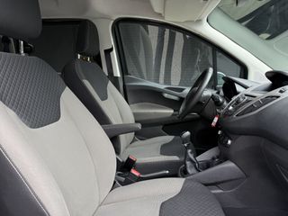 Voertuigafbeelding 7