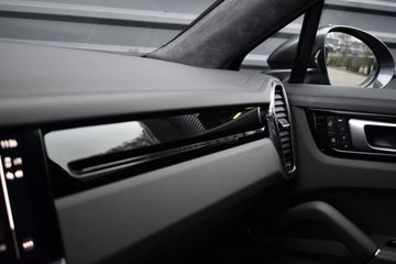 Voertuigafbeelding 38