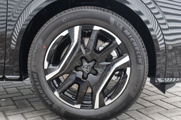 Voertuigafbeelding 14