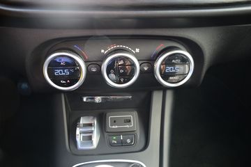 Voertuigafbeelding 19