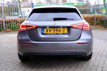 Voertuigafbeelding 6