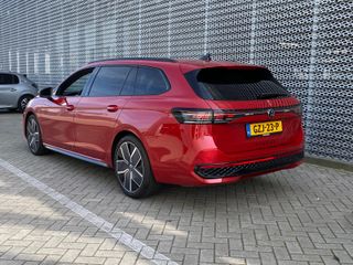 Voertuigafbeelding 8