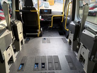 Voertuigafbeelding 21