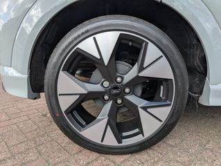 Voertuigafbeelding 8