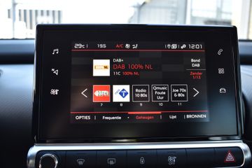 Voertuigafbeelding 12