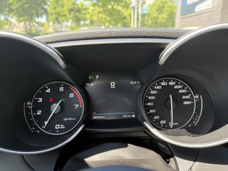 Voertuigafbeelding 30