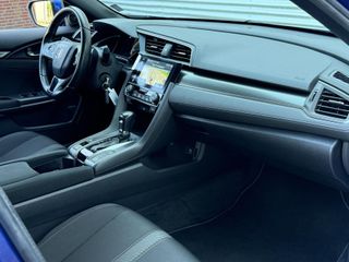 Voertuigafbeelding 18