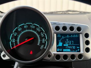 Voertuigafbeelding 6