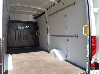 Voertuigafbeelding 11