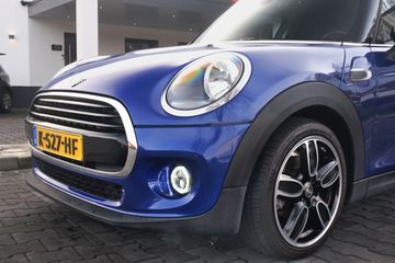 Voertuigafbeelding 3