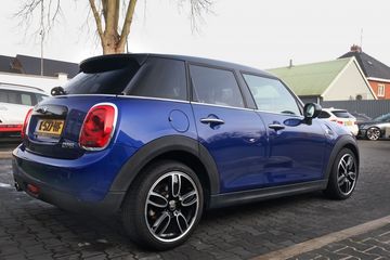 Voertuigafbeelding 9