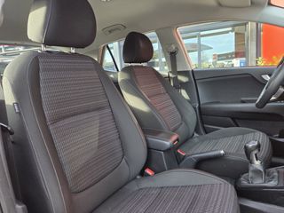 Voertuigafbeelding 13