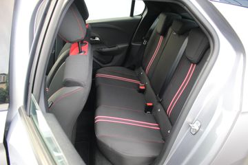 Voertuigafbeelding 4