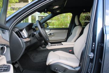 Voertuigafbeelding 4