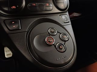 Voertuigafbeelding 35