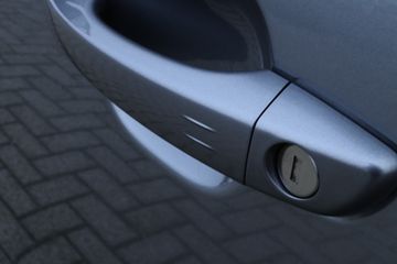 Voertuigafbeelding 9