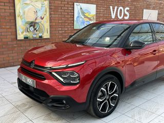 Voertuigafbeelding 6