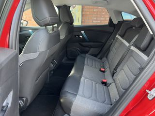 Voertuigafbeelding 9