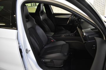 Voertuigafbeelding 17