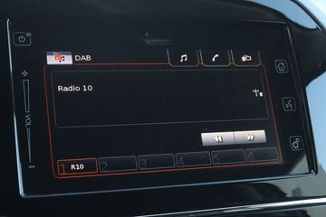 Voertuigafbeelding 9