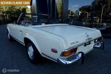 Voertuigafbeelding 6