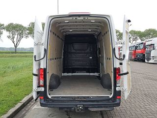 Voertuigafbeelding 12