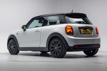 Voertuigafbeelding 2