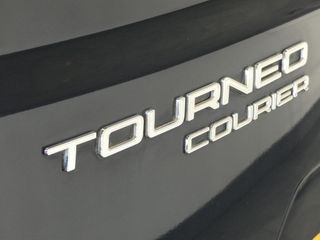 Voertuigafbeelding 8