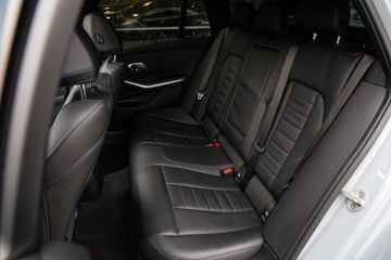 Voertuigafbeelding 9