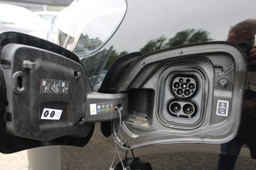 Voertuigafbeelding 9