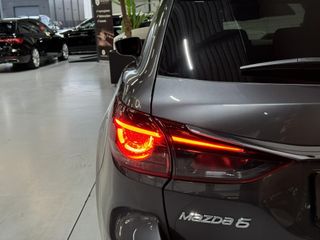 Voertuigafbeelding 19