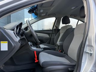 Voertuigafbeelding 6