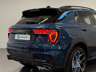 Voertuigafbeelding 8