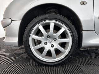 Voertuigafbeelding 19