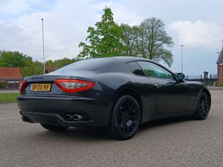 Voertuigafbeelding 8