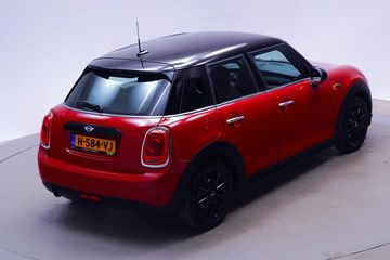 Voertuigafbeelding 13