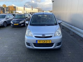 Voertuigafbeelding 6