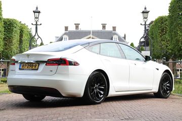 Voertuigafbeelding 2