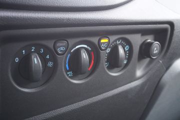 Voertuigafbeelding 9