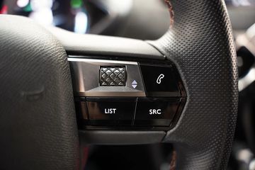 Voertuigafbeelding 16