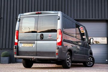 Voertuigafbeelding 3