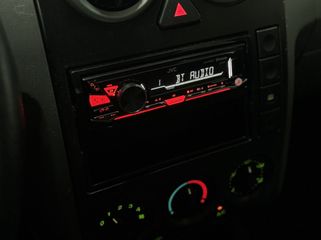 Voertuigafbeelding 12