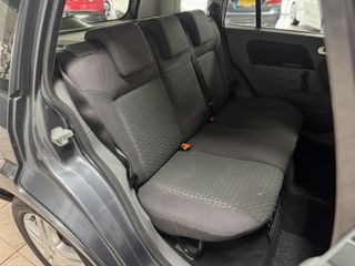 Voertuigafbeelding 17