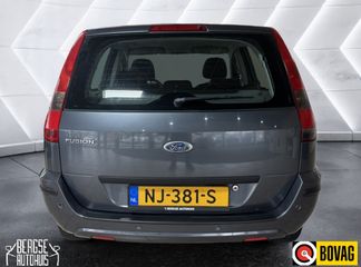 Voertuigafbeelding 5