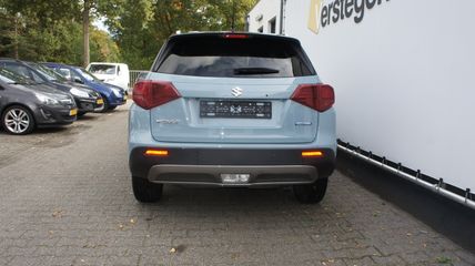 Voertuigafbeelding 6