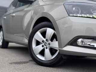 Voertuigafbeelding 9