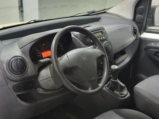 Voertuigafbeelding 3