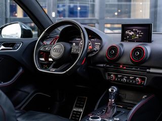 Voertuigafbeelding 16