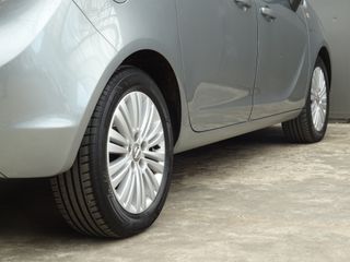 Voertuigafbeelding 33